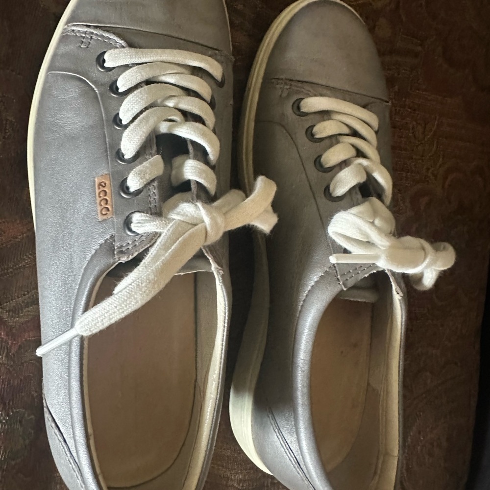 Ecco women’s size 8